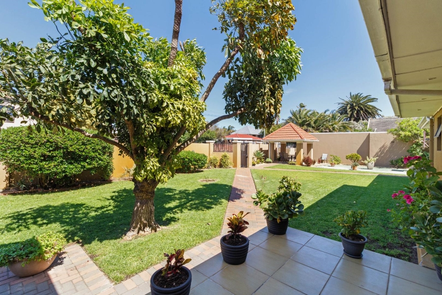 4 Bedroom Property for Sale in Milnerton Western Cape